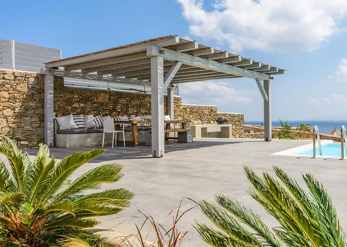 Angelika/pink Pelikan By The Villa