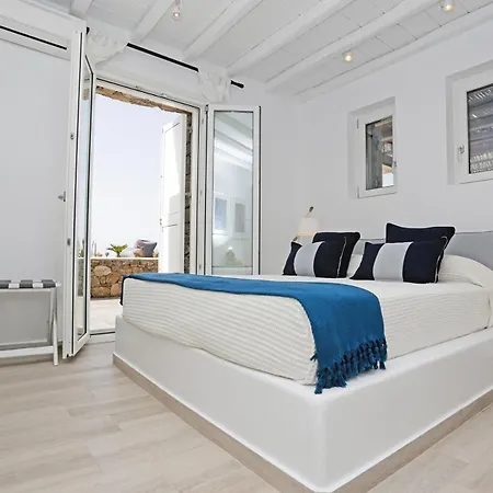 Angelika/pink Pelikan By The Kalafatis