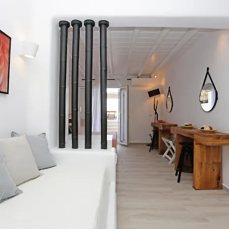 Angelika/pink Pelikan By The Villa Kalafatis