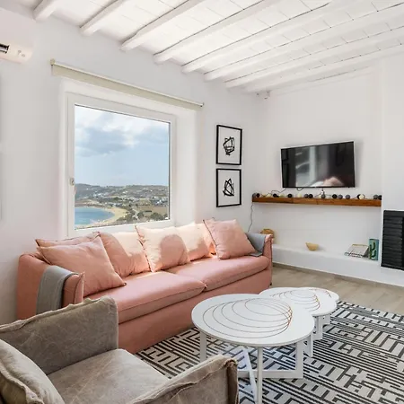 Angelika/pink Pelikan By The Kalafatis