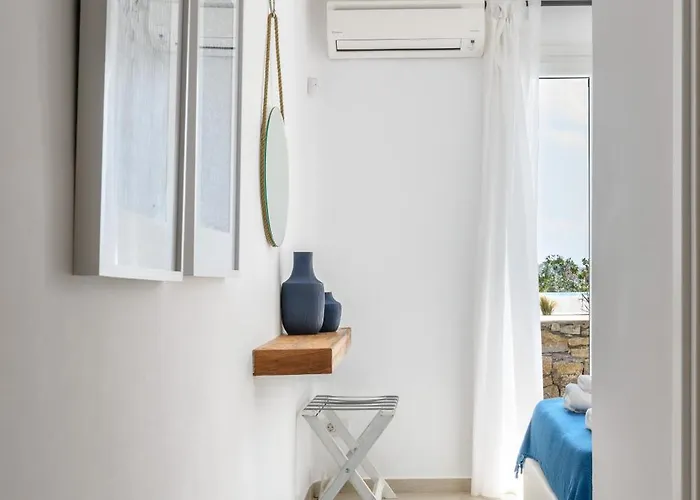 Angelika/pink Pelikan By The Villa Kalafatis