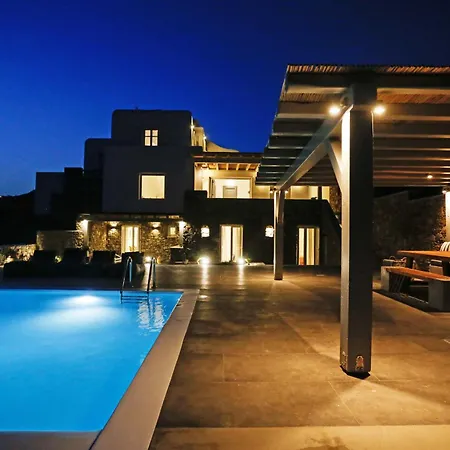 Angelika/pink Pelikan By The 칼라파티스