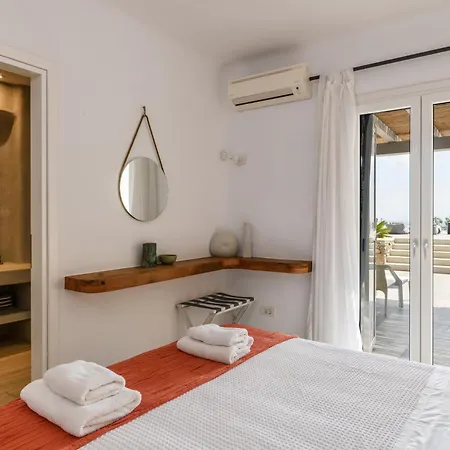 Angelika/pink Pelikan By The 빌라 칼라파티스